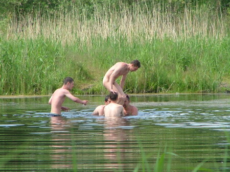 однажды весной...