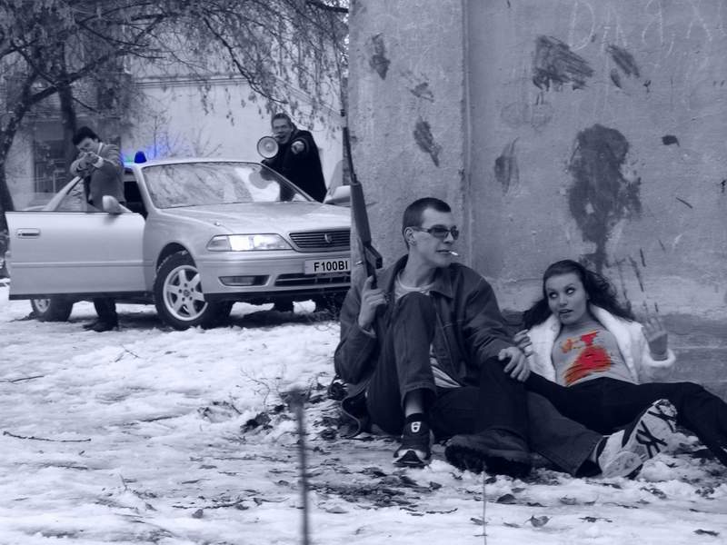 Лучше бы дома сидели!