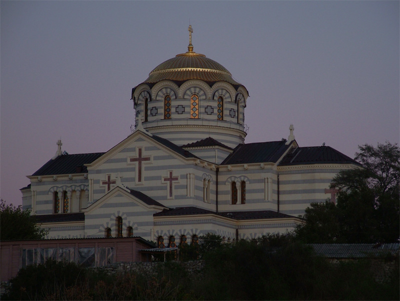 Храм после захода солнца