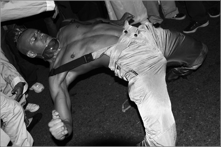 Los Angeles. Breakdance on the street.