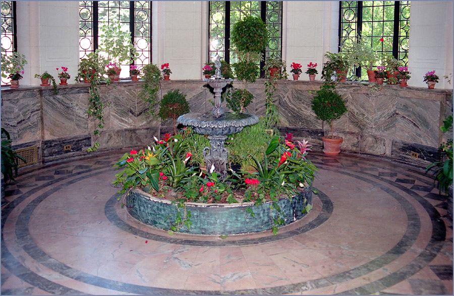 Casa Loma, Интерьер &quot;Зимнего сада&quot;