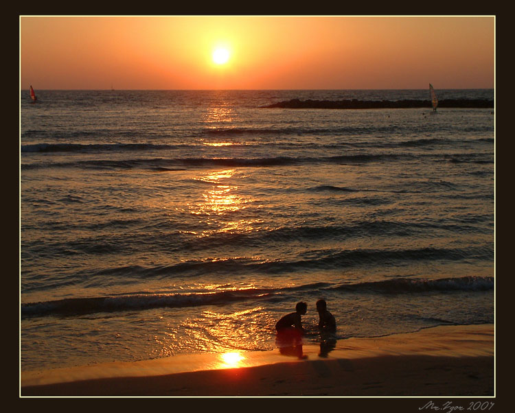 Children and sea