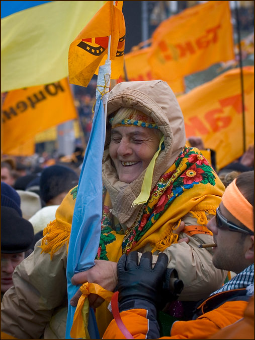 Бабушка и митинг.