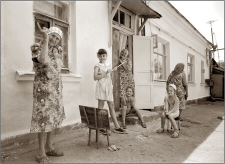 Грозящая Пальцем