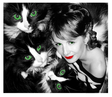 Разве у беды глаза зеленые?