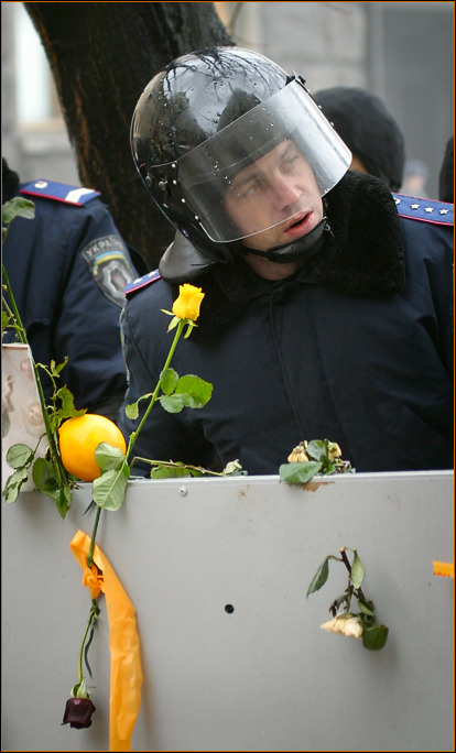 Апельсинчик для спецназа (Киев, 2 декабря 2004г.)