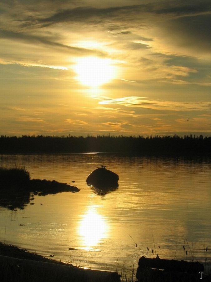 закат на белом море