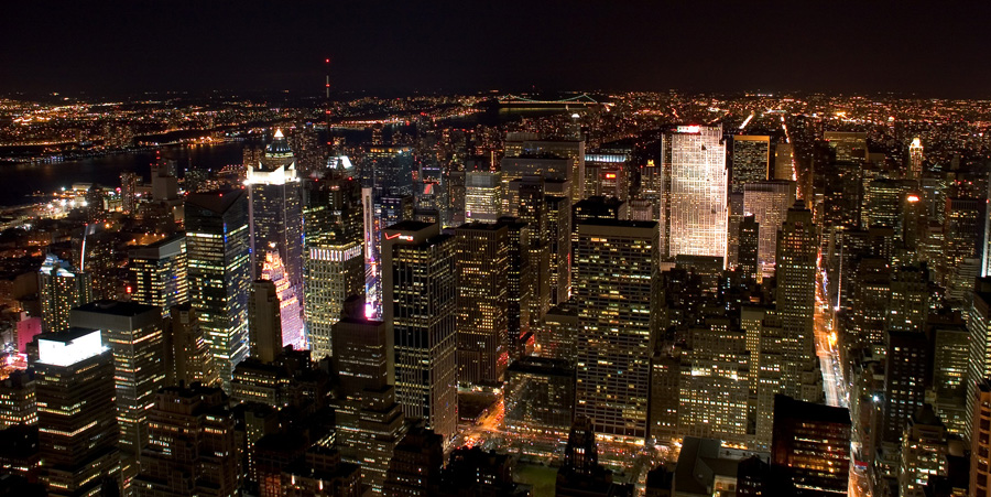 вид на Midtown Manhattan c Empire State Building