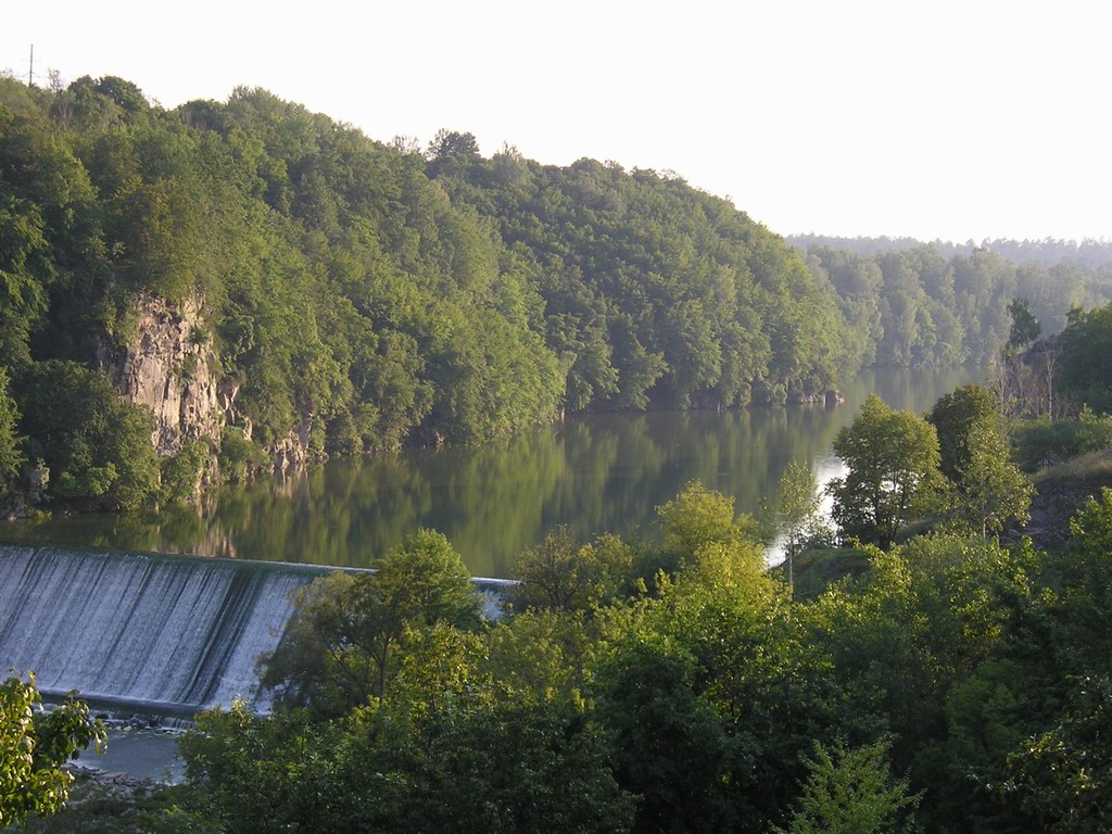 Плотина