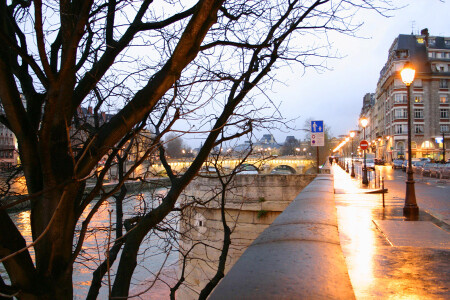 Еще один вечер в Париже...