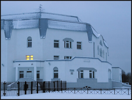 Желтое окно