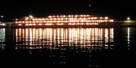 Ялта ... ночь