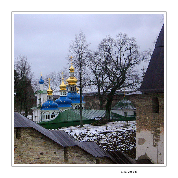 Печорский монастырь в Рождество (1).