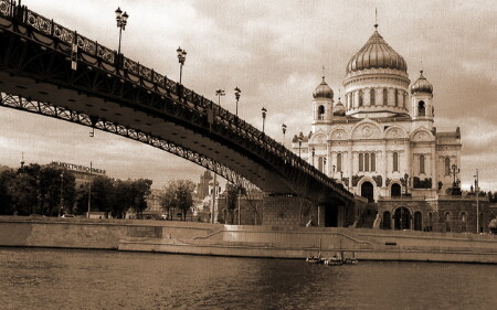 На Берсеневской набережной