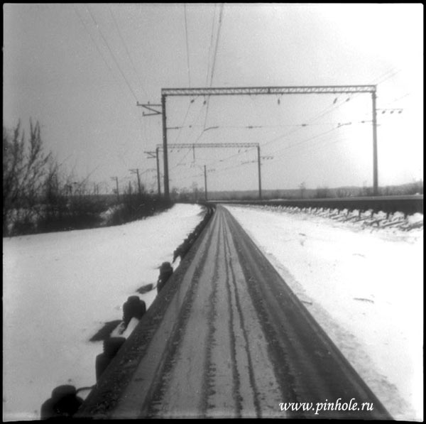 одинокая дорога (пинхол-обскура)