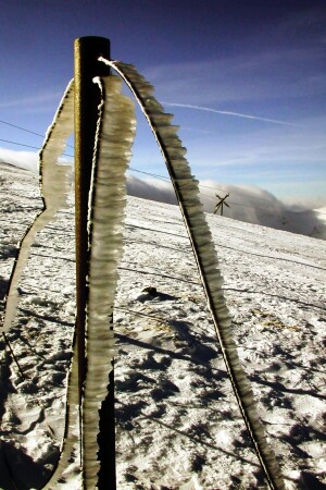 Разрезая облака.