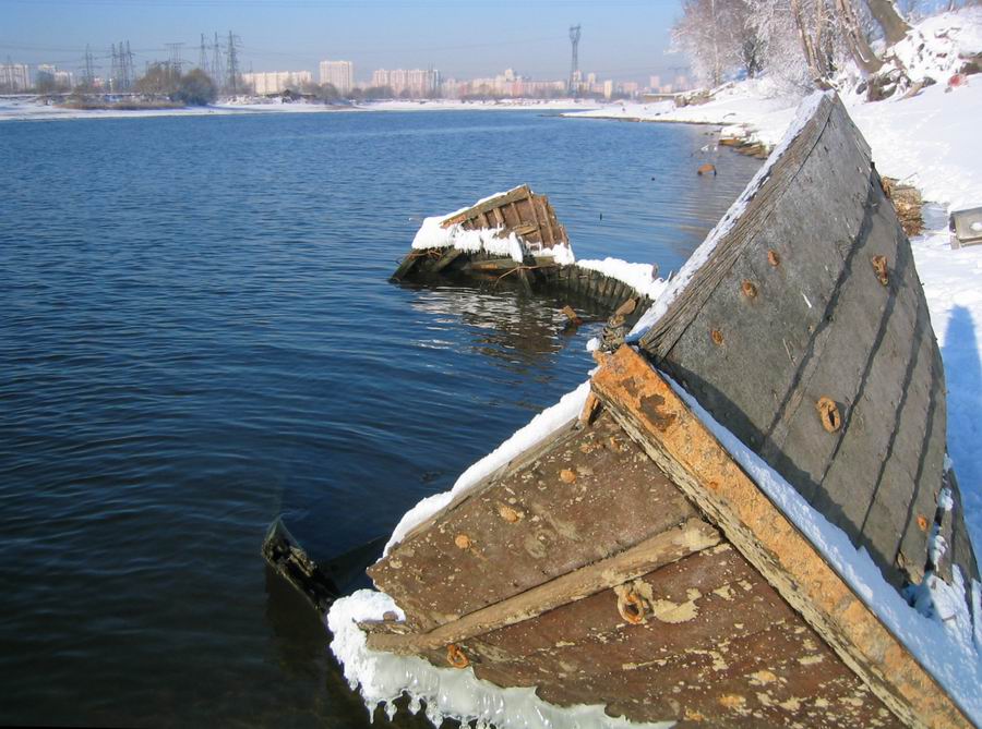 Мы строили лодки, и лодки звались...