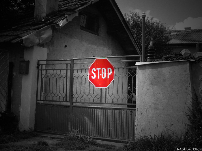STOP !!