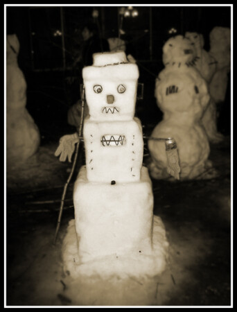 Снеговики