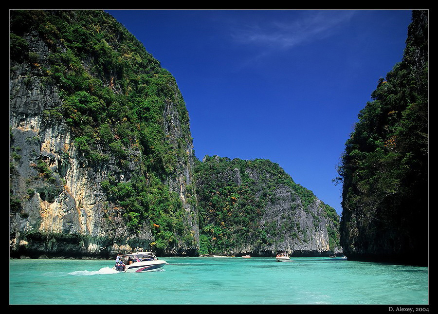 Phi-Phi Islands