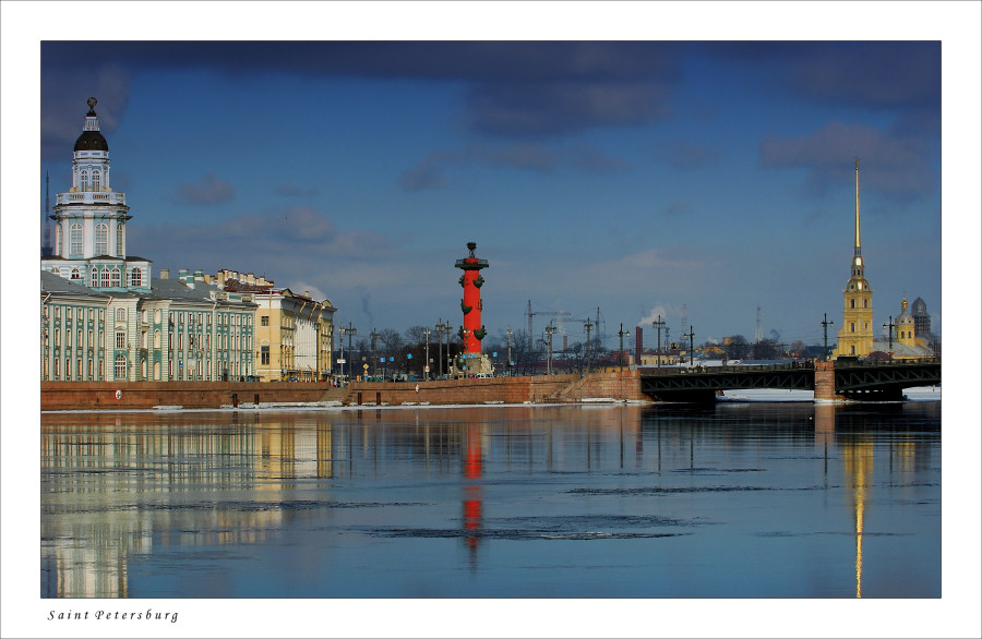 #Кто к минувшему глух и к грядущему прост.#