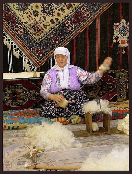 Ковровых дел мастерица