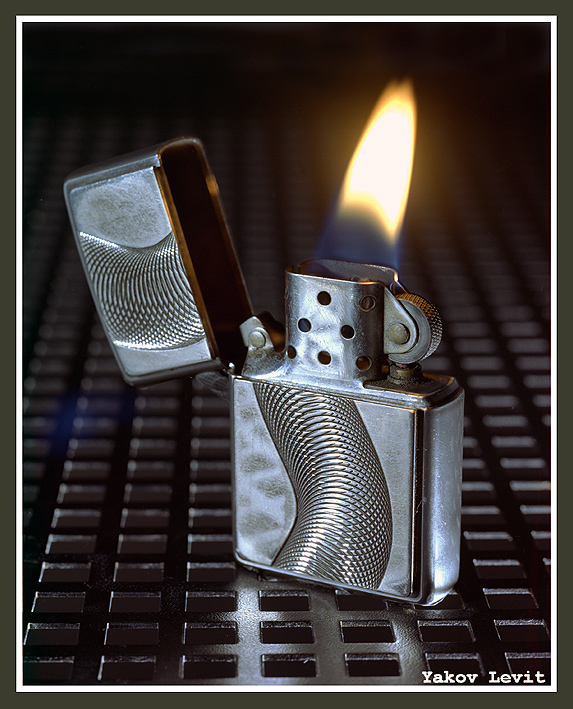 ZIPPO.