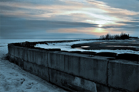 а в небе весна