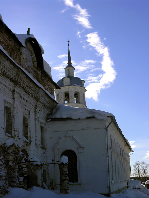 Церковь в Кстинино.