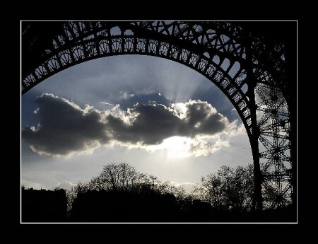 Эйфелева башня