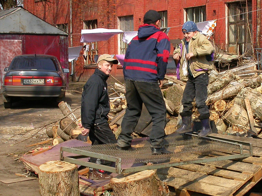 МНОГО ЛИ НАДО ДЛЯ СЧАСТЬЯ