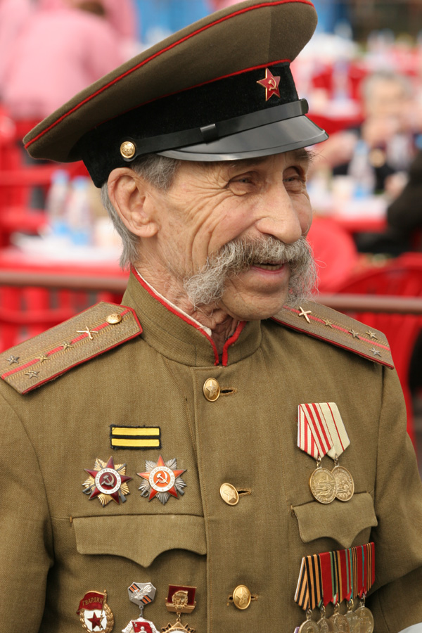 Его улыбка. Продолжая тему Дня Победы