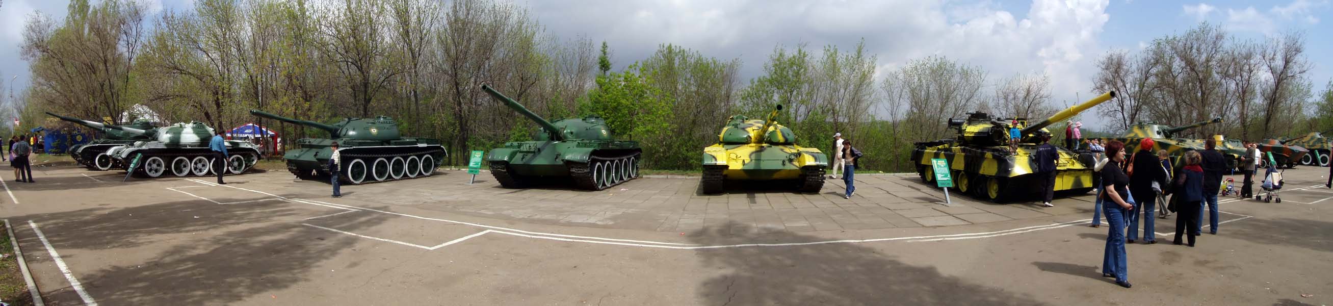 Броня крепка и танки наши быстры