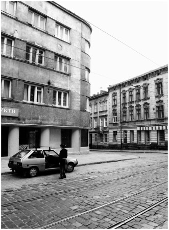 Город
