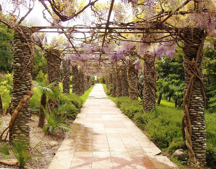 Аллейка