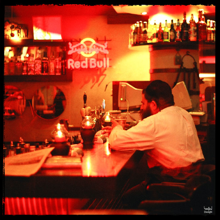Red Bull размером 6х6
