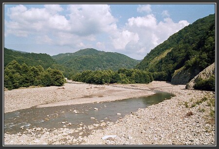 Горное ущелье