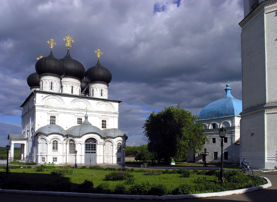 Трифоновский монастырь в Кирове