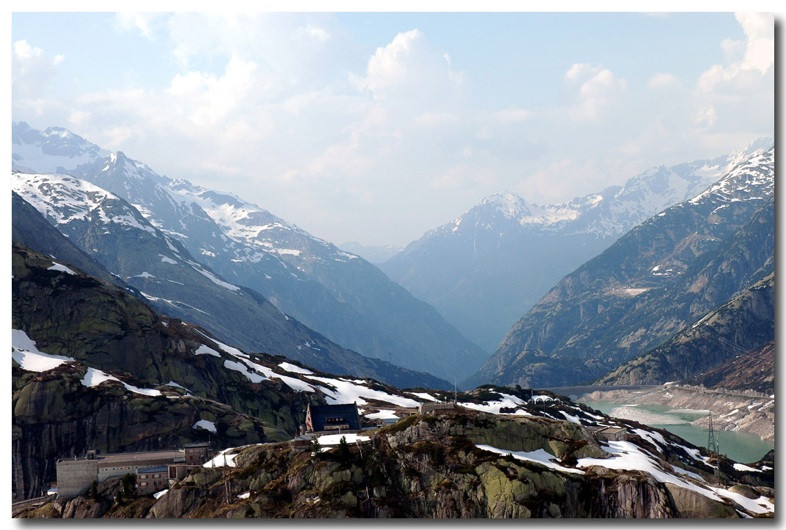 Grimselpass , 2165 m .