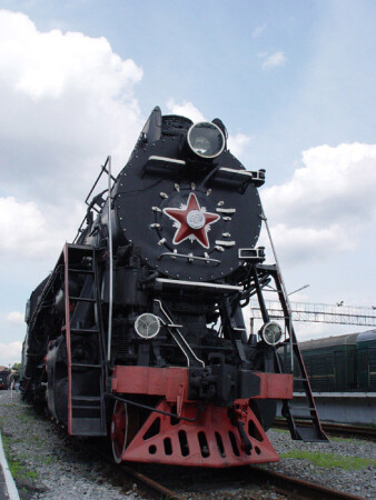 наш паровоз...