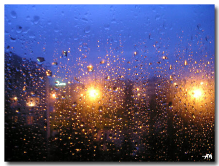 Дождь, улица, фонарь...
