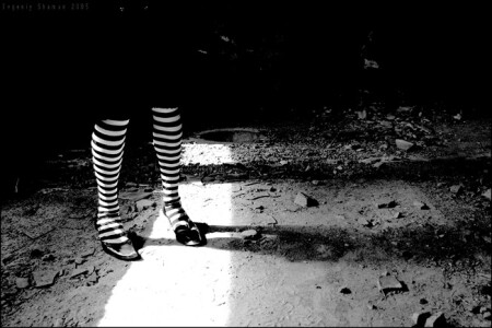 black-vs-white