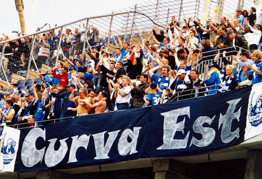 CURVA EST