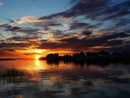 а зори здесь тихие