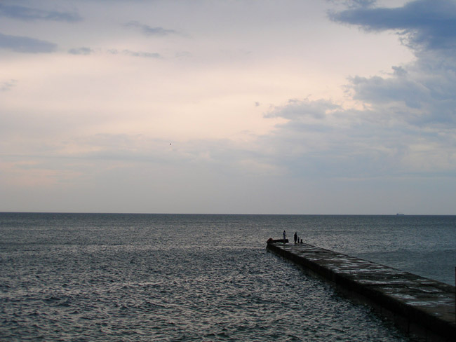 море
