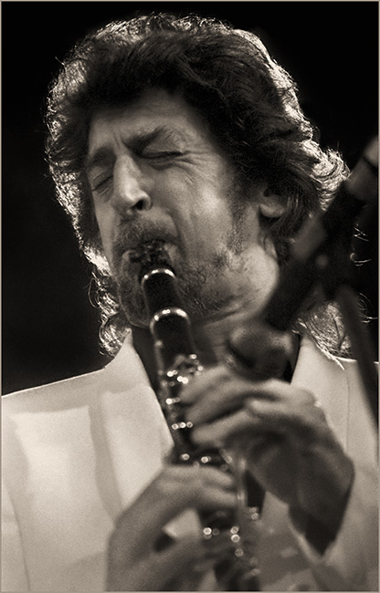 WHITE FINGERS JAZZ
