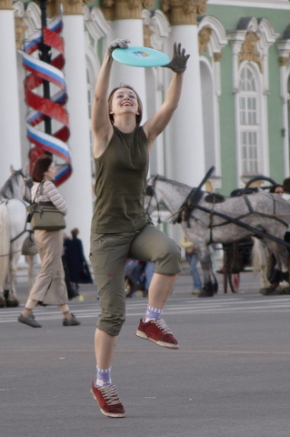 Поймать тарелку!