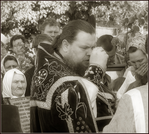 И очисти ны от всякия скверны...