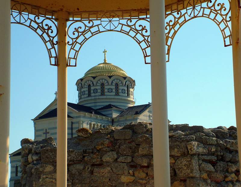 Храм