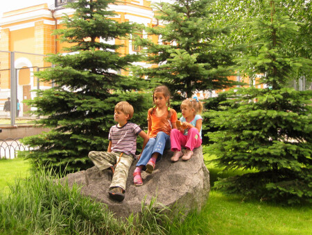 Детки в клетке